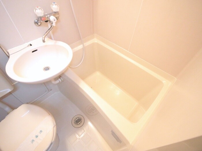 アゼリアハイツの物件内観写真