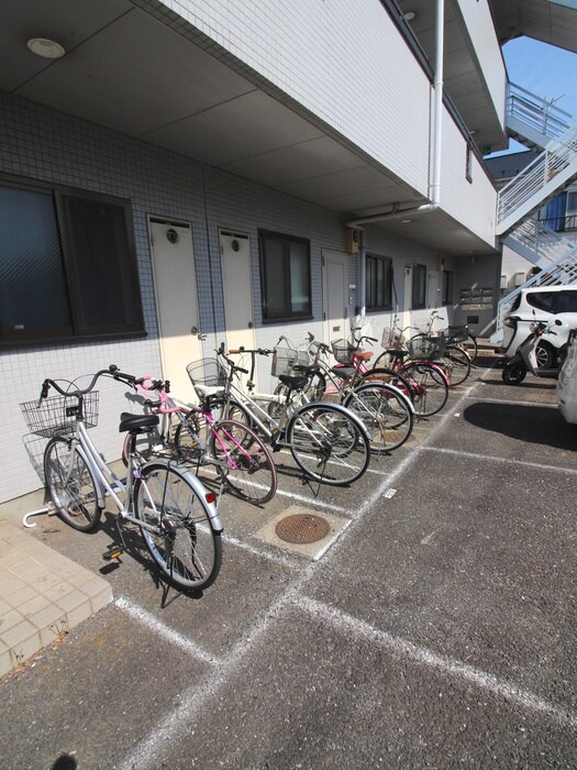 ファミ－ル末廣の物件外観写真