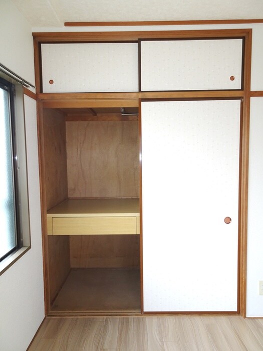 ファミ－ル末廣の物件内観写真