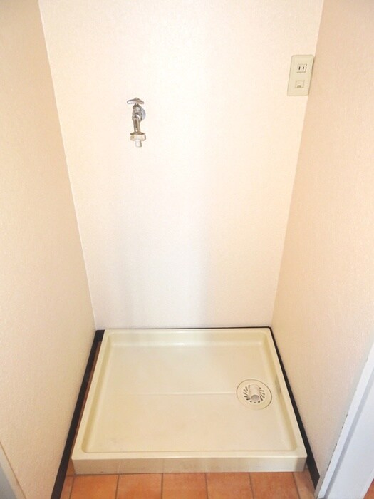 ファミ－ル末廣の物件内観写真