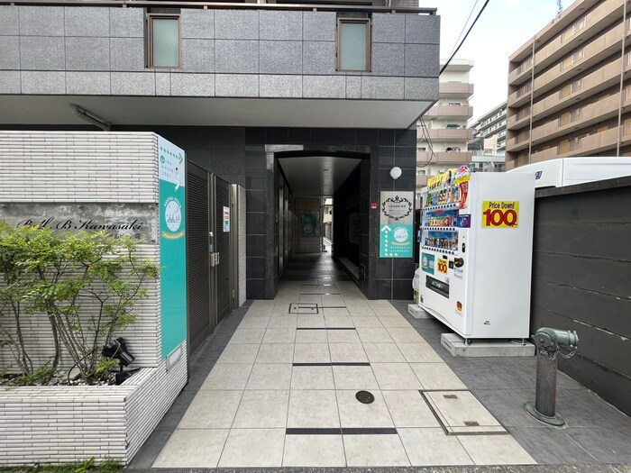 ベルビー川崎の物件外観写真