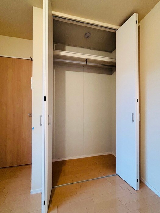 オーク本木の物件内観写真