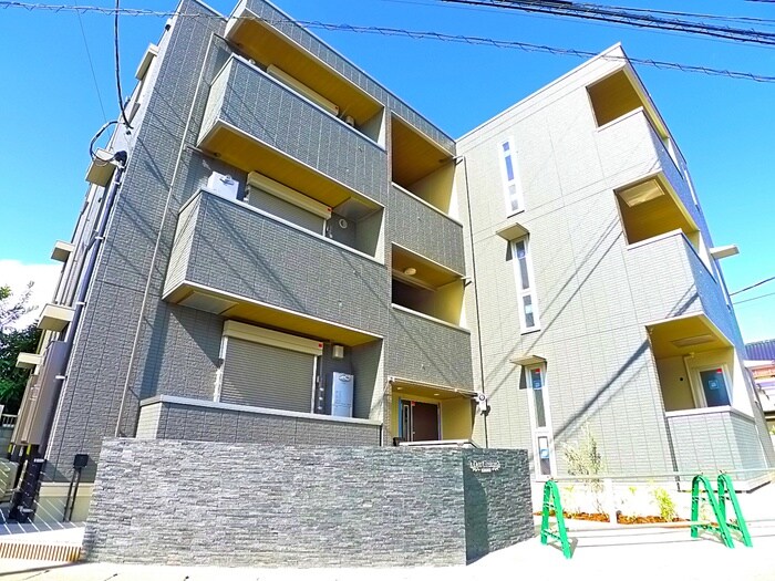 Der Grenzeの物件外観写真