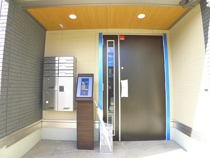 Der Grenzeの物件外観写真