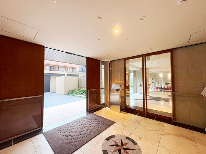 サンジョイアゼロの物件外観写真