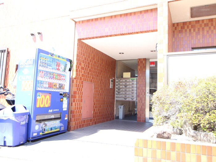 メゾンクレールの物件外観写真