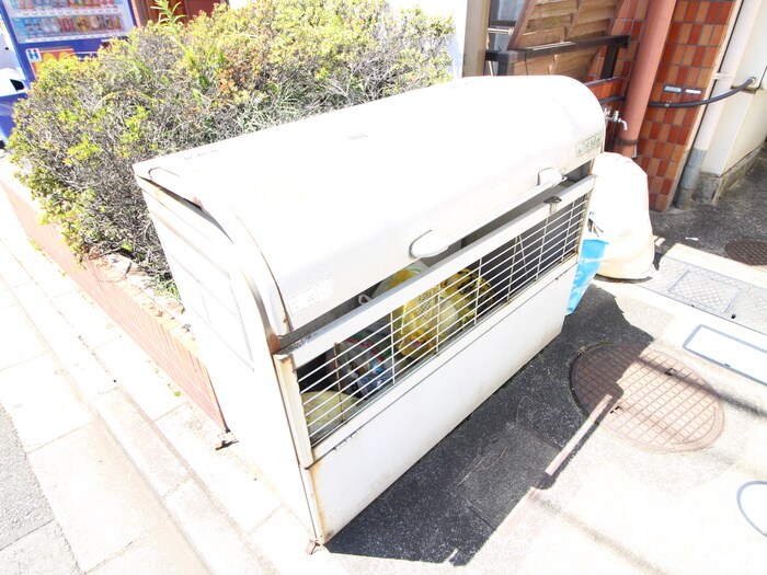 メゾンクレールの物件外観写真