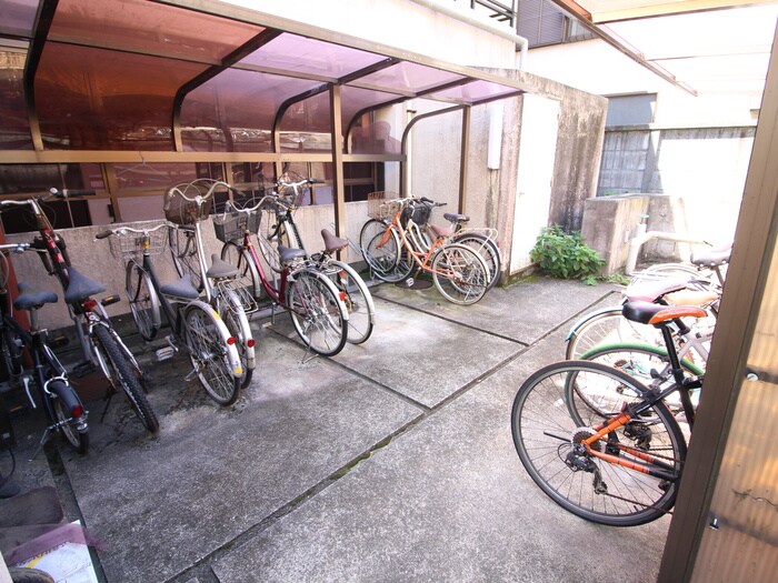 メゾンクレールの物件外観写真