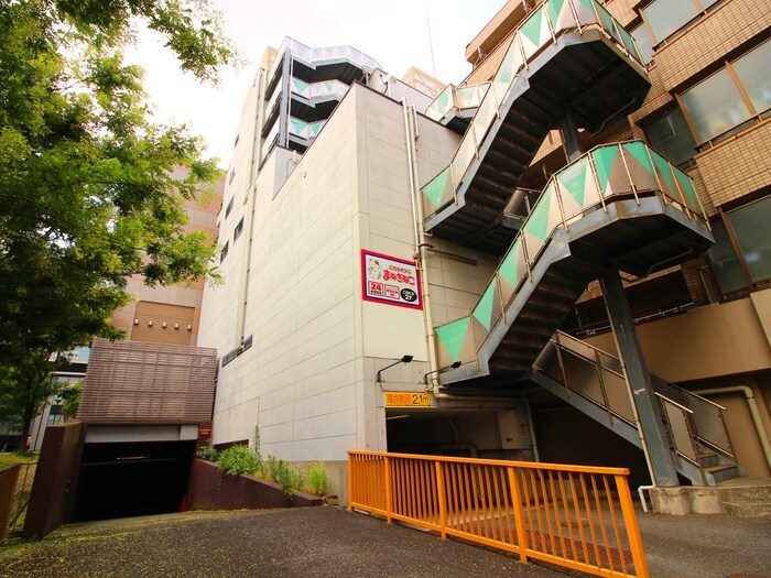 プラザ仲町台センターの物件外観写真