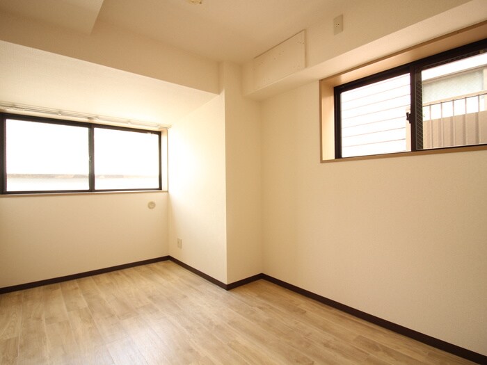 プラザ仲町台センターの物件内観写真