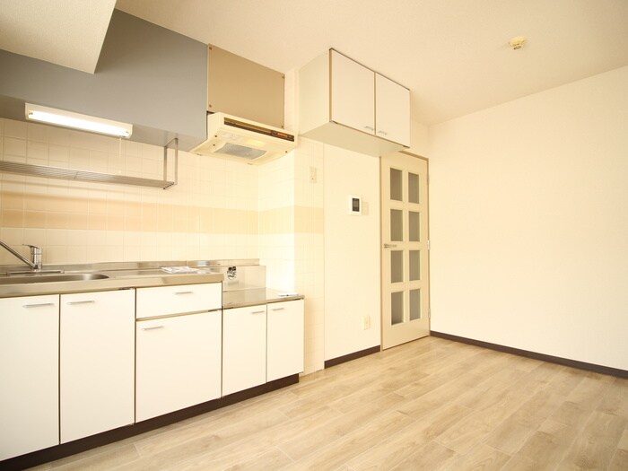 プラザ仲町台センターの物件内観写真