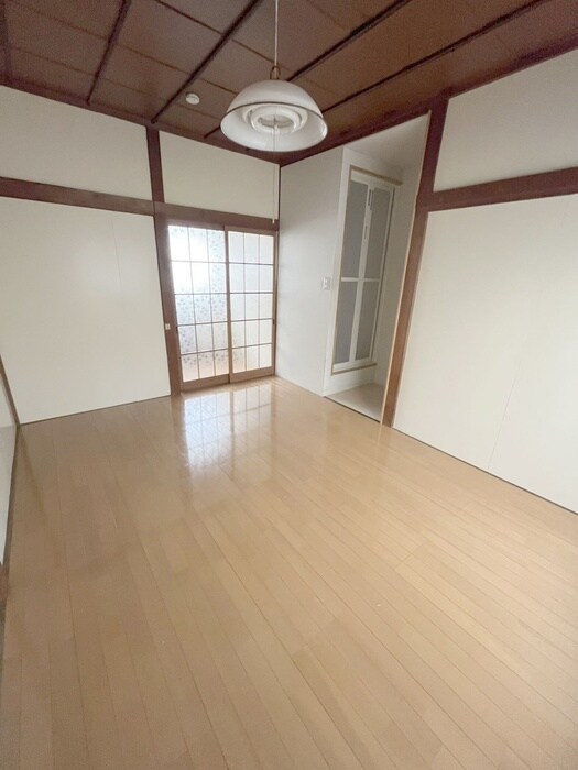 千草荘Ａの物件内観写真