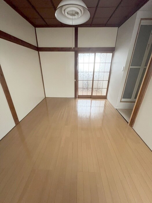 千草荘Ａの物件内観写真