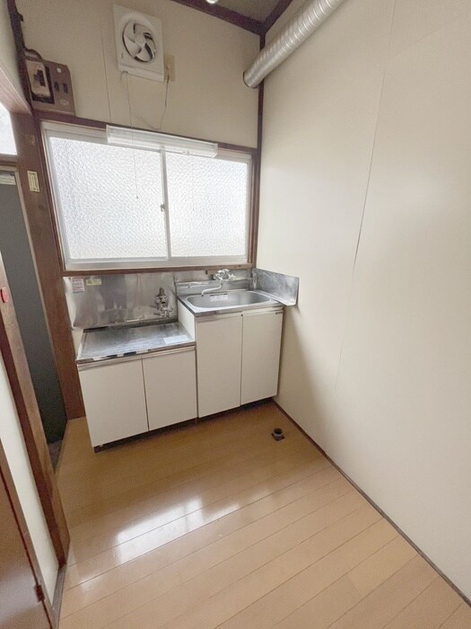 千草荘Ａの物件内観写真