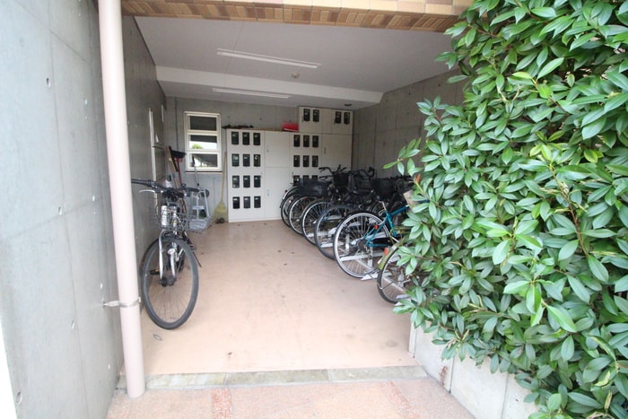 グラティア南烏山イ－ストの物件外観写真