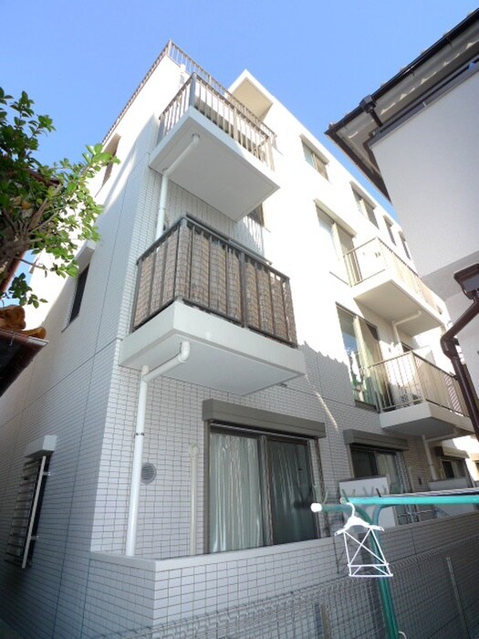 ルネスノワールの物件外観写真