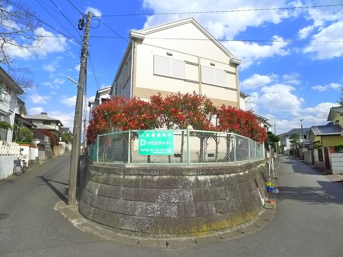 ツインハイムの物件外観写真