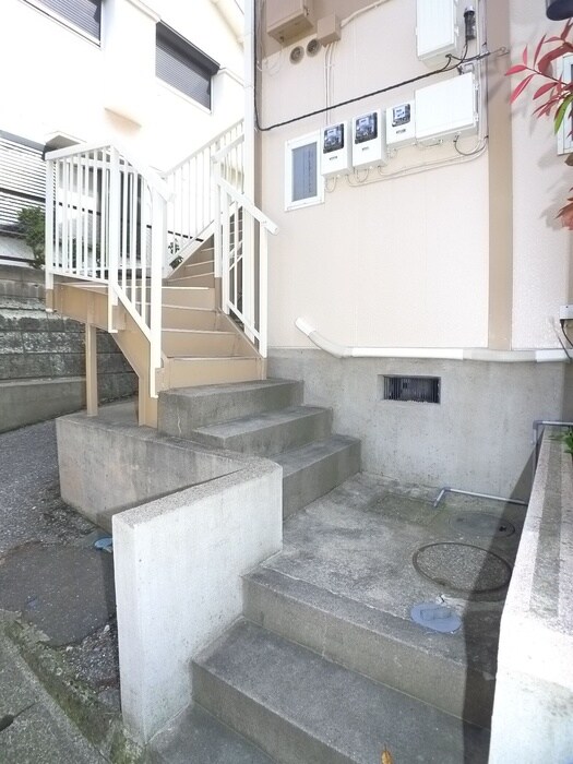 ツインハイムの物件外観写真