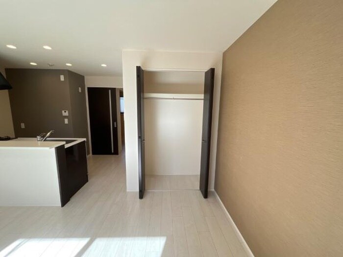 パーシモンの物件内観写真