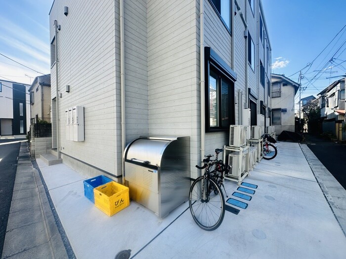 ＰＥＴＩＴ　ＫＯＳＵＧＥの物件外観写真