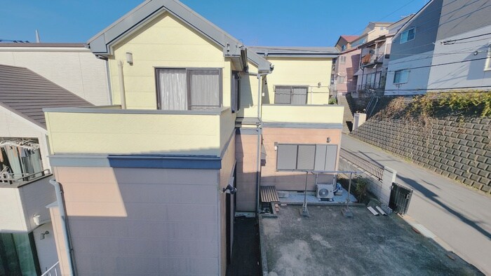 西生田５丁目貸家の物件外観写真