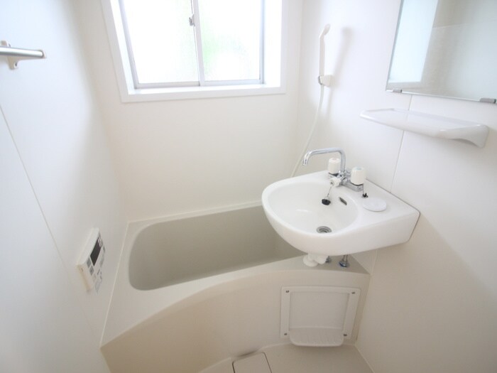 ヴィラガ－デンの物件内観写真