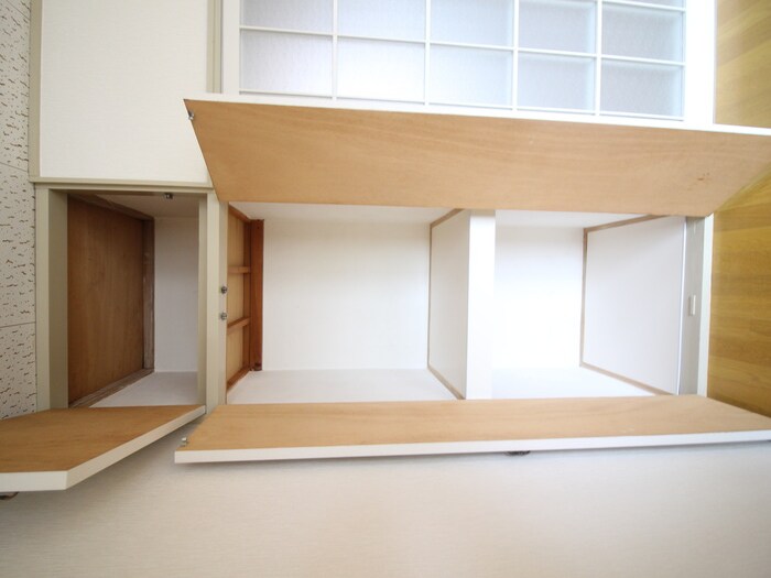 ヴィラガ－デンの物件内観写真