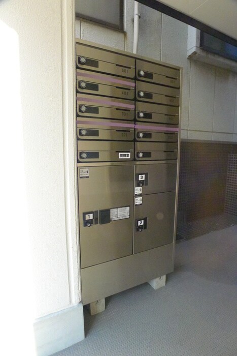 アーク鐘ヶ淵の物件外観写真