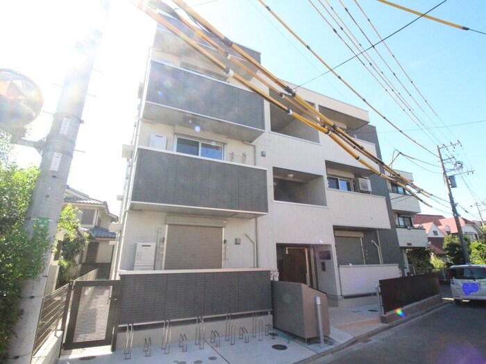 ラ・パーチェの物件外観写真