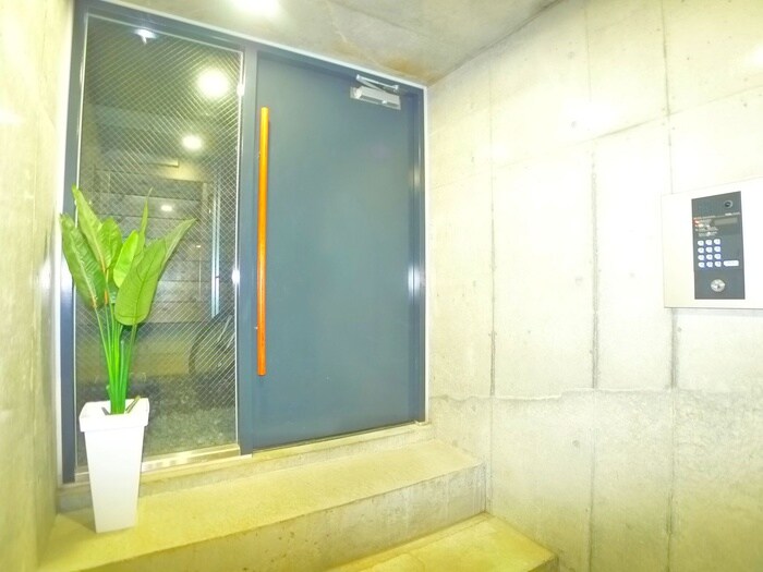 ＡＴＯＲＡＳ　ＭＡＫＵＨＡＲＩの物件外観写真