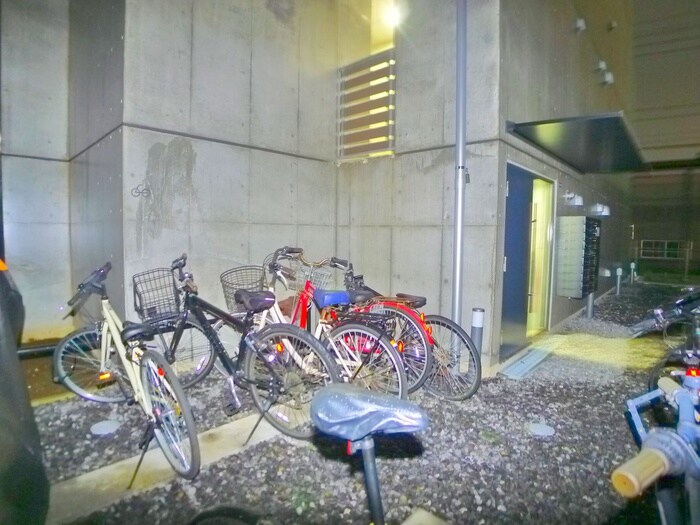 ＡＴＯＲＡＳ　ＭＡＫＵＨＡＲＩの物件外観写真