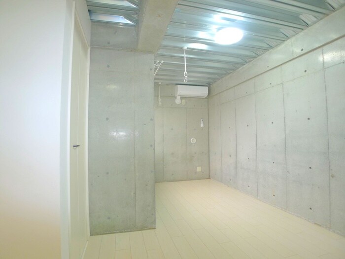 ＡＴＯＲＡＳ　ＭＡＫＵＨＡＲＩの物件内観写真