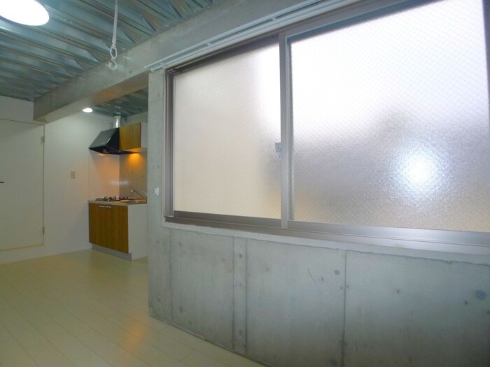 ＡＴＯＲＡＳ　ＭＡＫＵＨＡＲＩの物件内観写真