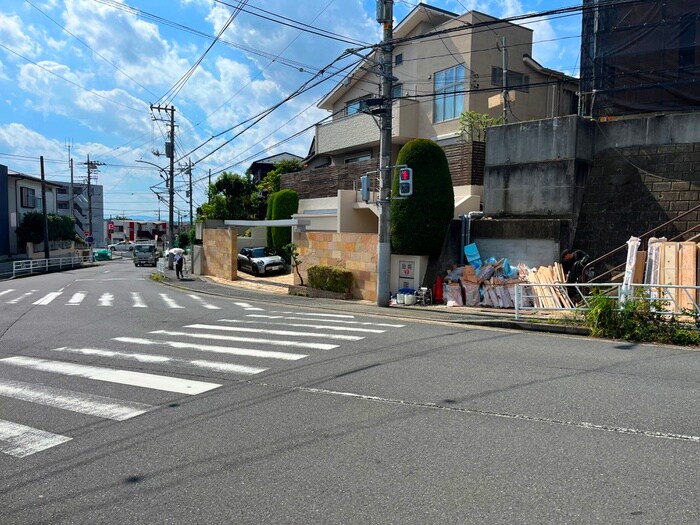 アザーレ・キュリオス市ヶ尾の物件外観写真