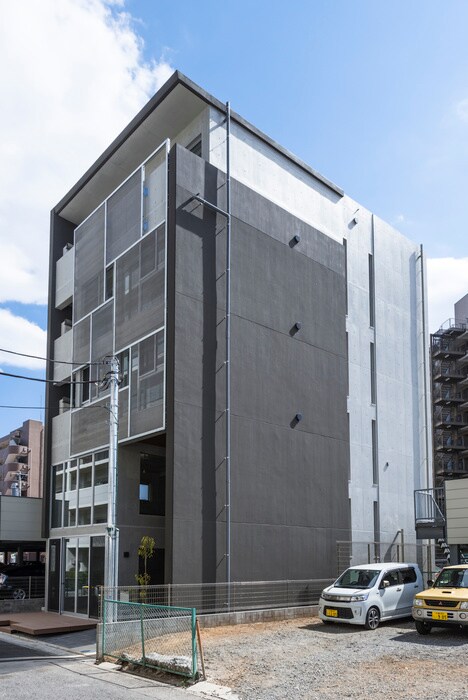 ANNIR Residence East-Ohmiyaの物件外観写真