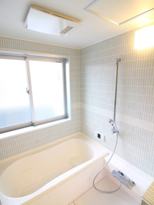 ANNIR Residence East-Ohmiyaの物件内観写真