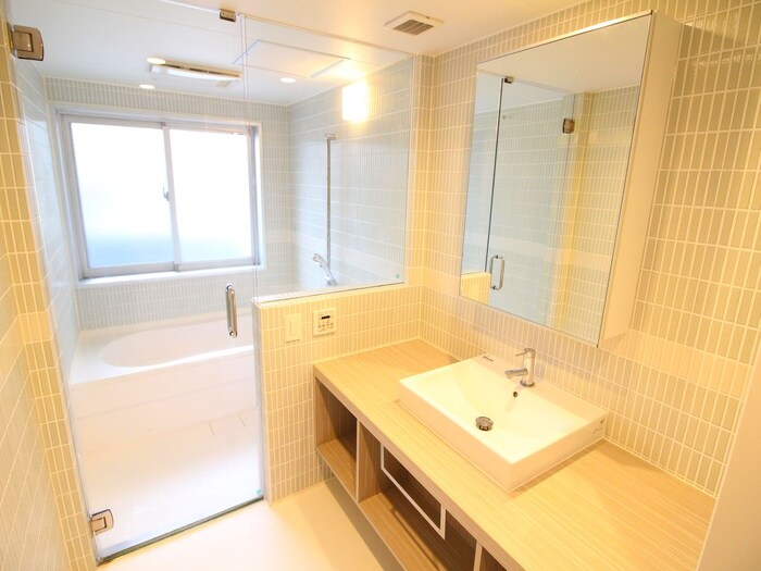 ANNIR Residence East-Ohmiyaの物件内観写真