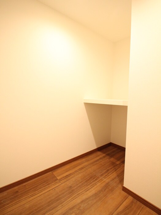 ANNIR Residence East-Ohmiyaの物件内観写真