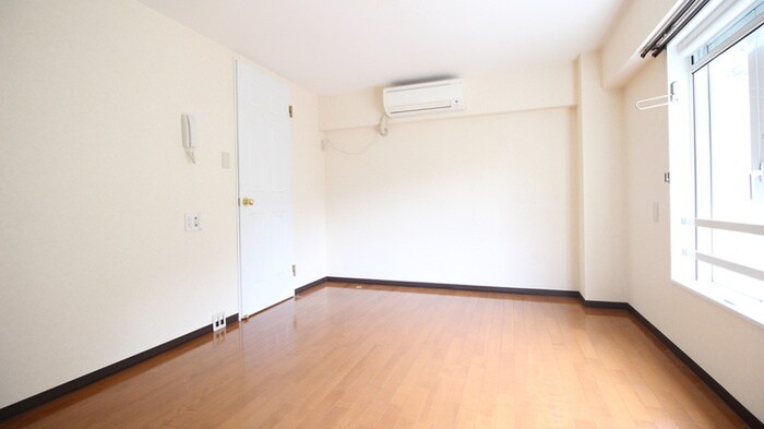 披露山アパ－トメントの物件内観写真