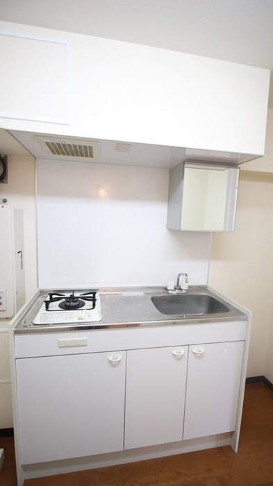 披露山アパ－トメントの物件内観写真