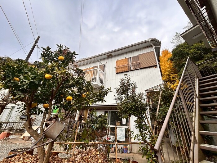 高橋アパートの物件外観写真