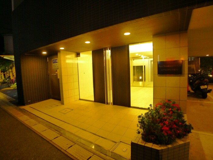 レアレジデンス稲毛の物件外観写真