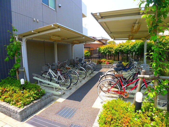 レアレジデンス稲毛の物件外観写真