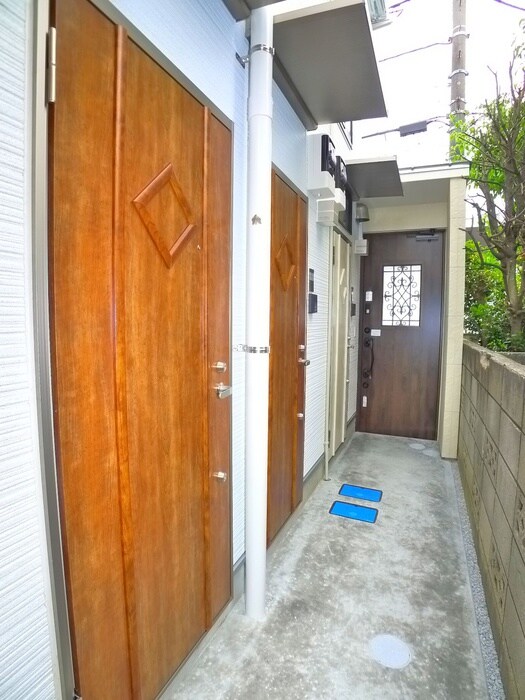 LUDENS KATSUTADAIの物件外観写真