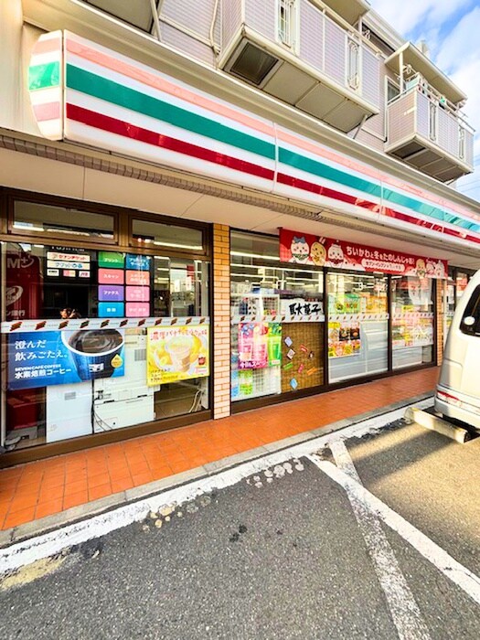 ヴィラ・ド・ソメイユの物件外観写真