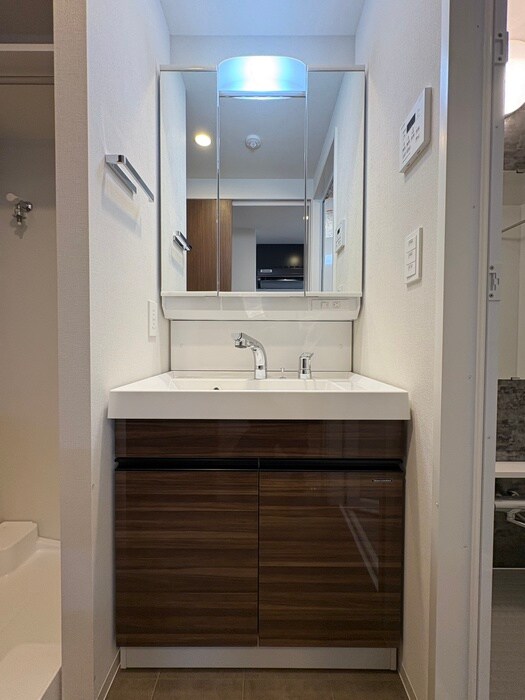 フロンティアレジデンス錦糸公園の物件内観写真