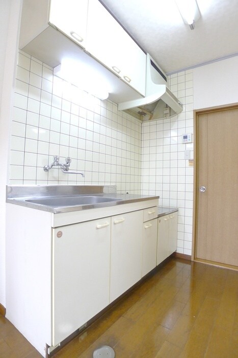 シャイニ－ハウスの物件内観写真