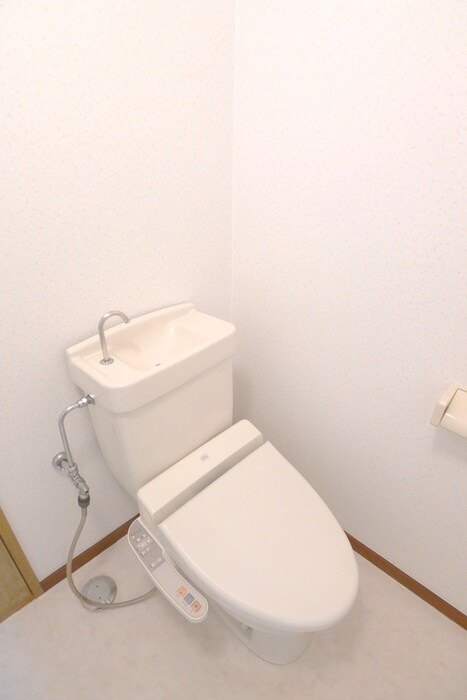 シャイニ－ハウスの物件内観写真