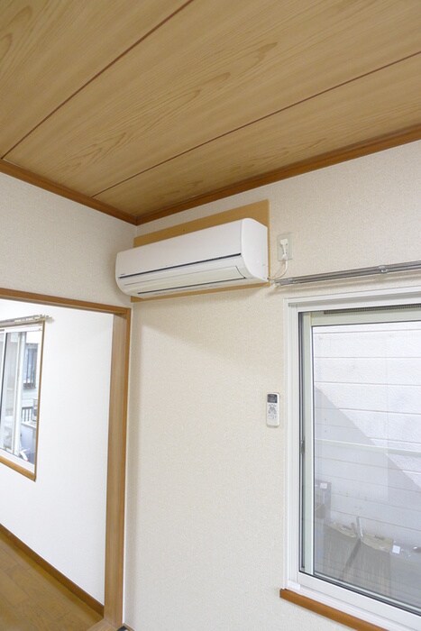 シャイニ－ハウスの物件内観写真