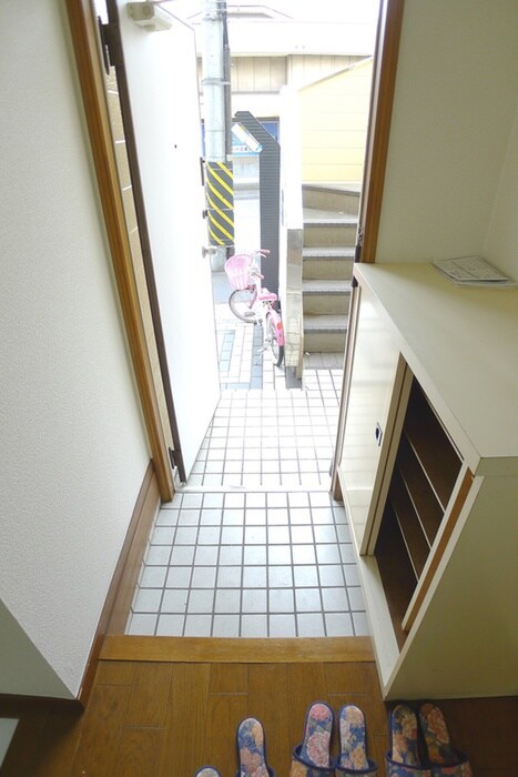 シャイニ－ハウスの物件内観写真